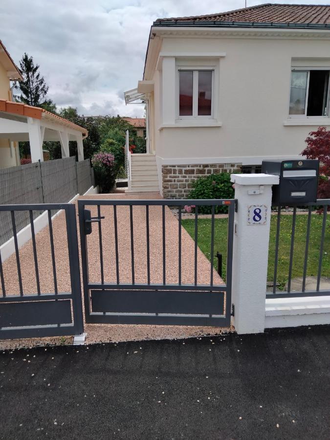 Chez Papinette, Proche Gare Et Centre, Pdj Compris Niort Exterior foto